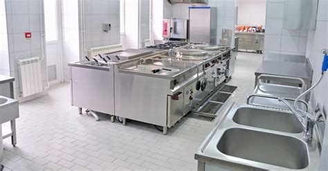 Because of its scratch resistant nature, floating laminate is one of the most popular kitchen flooring options in australia. Commercial Kitchen Flooring - 4 Durable Options | LINE-X ...