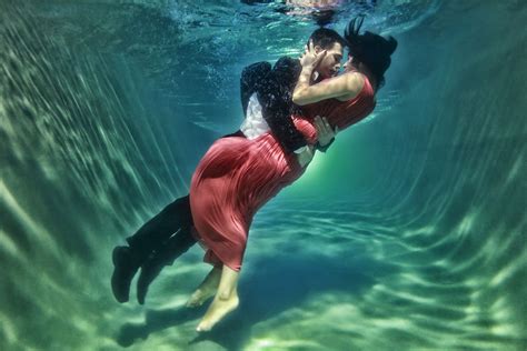 Underwater Love Couple Photography Poses Underwater Photography