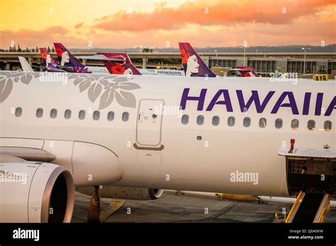 Aloha Airlines Hi Res Stock Photography And Images Alamy