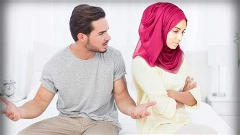حكم الزوجة التي تفضح زوجها