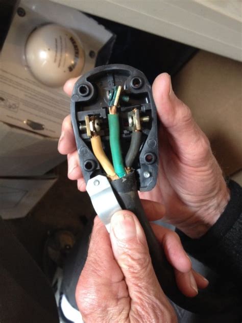 Plug Your Welder Into Your Dryer Outlet