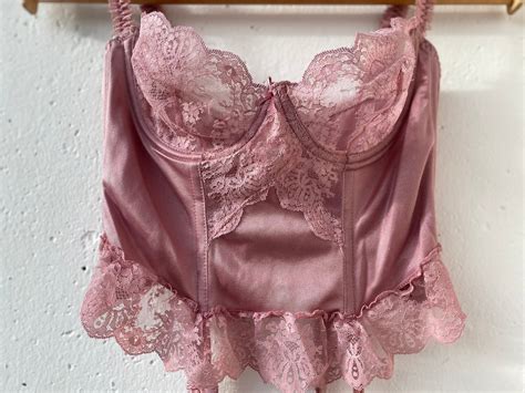 rare vintage 90s lingerie corset top pink lace ruffled sexy brasserie true vintage 80s 1990s