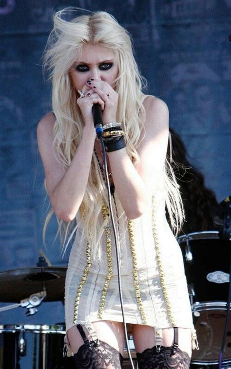 Taylor Momsen Taylor Momsen Taylor Michel Momsen The Pretty Reckless
