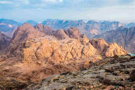 Scoperta La Vera Ubicazione Del Monte Sinai Dove Mos Incontr Dio