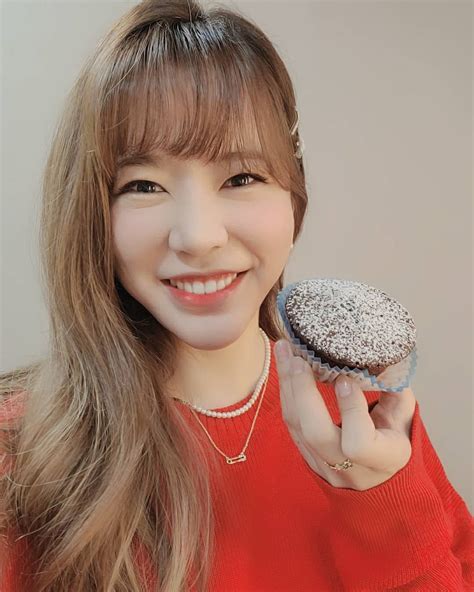 Snsd Sunny Is So Cute In Her Latest Selfies Wonderful Generation