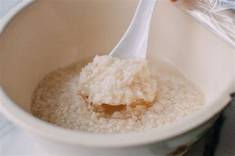 Sweet Fermented Rice 酒酿 Jiu Niang The Woks Of Life
