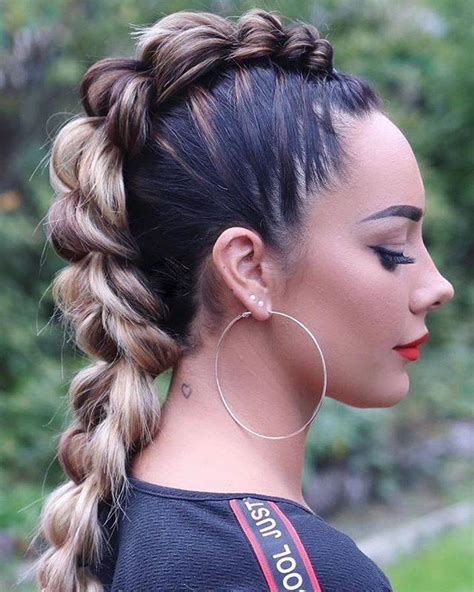 33 Hairstyles For Girls With Long Hair That You Are Going To Love