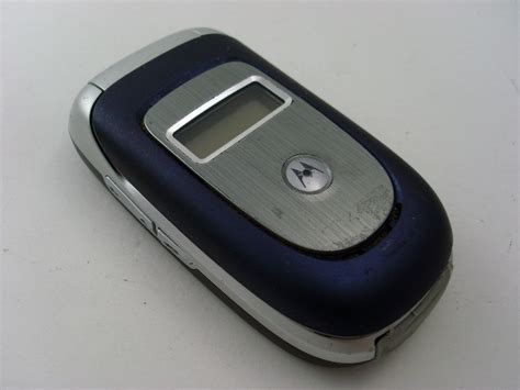 The future of cell phones. T-Mobile Motorola V195 GSM Blue and Silver Flip Phone - Other