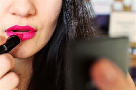 Best Lipsticks To Flaunt This Summer Paisawapas Blog