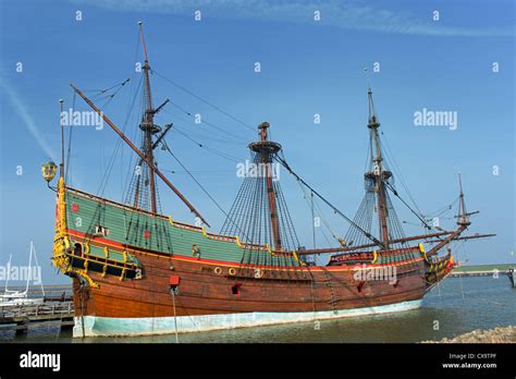 Replica Of A Old Dutch Galleon The Voc Batavia Stock Photo Royalty