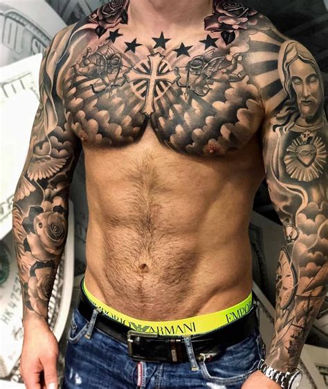 Primeira Tatuagem O Que Você Deve Saber Antes De Fazer Cool Chest Tattoos Chest Tattoo Men