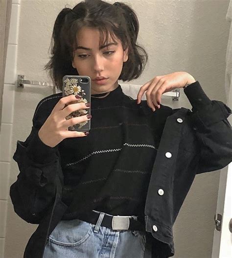 64 Adorable Short Hair Updos That Are Supremely Easy To Copy Ecemella In 2021 Grunge Hair