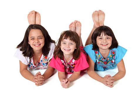 Barefoot Girl Banco De Fotos E Imágenes De Stock Istock