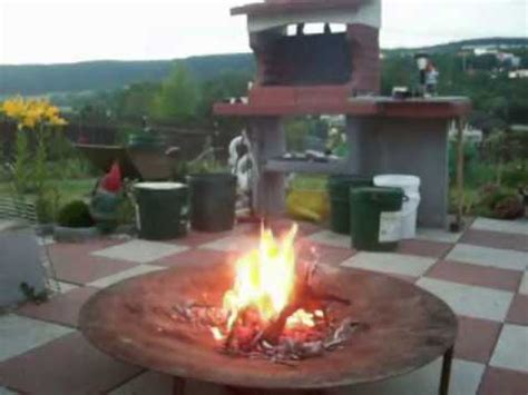 Bei uns haben sie die möglichkeit verschiedenste lagerfeuer grill aus der kategorie: lagerfeuer im garten - YouTube