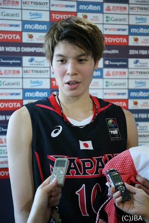 人 女の子 女性 学生 お友達と 話. 立派な バスケ 女子 髪型 - 髪型アップ写真