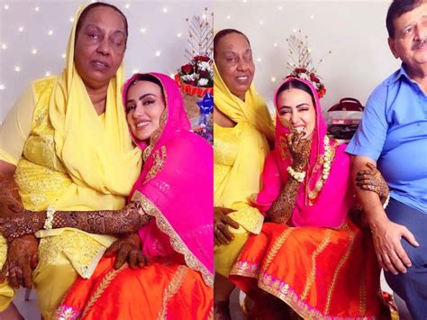 Sana Khan Shares Adorable Pictures Posing With Her Mom During Mehendi Ceremony Times Of India