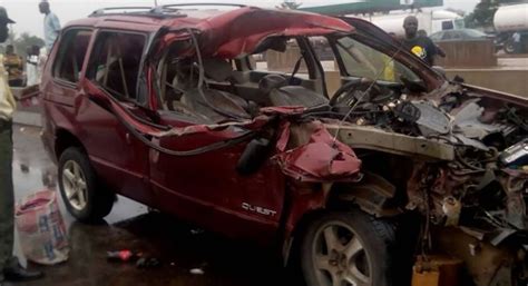 Bloody Fatal Road Accident Kills Six People In Ogun State After Car