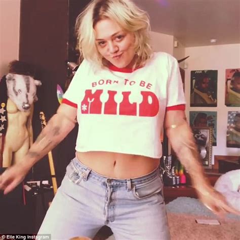 Elle King Talks Seeking Treatment For Depression And Ptsd Daily Mail