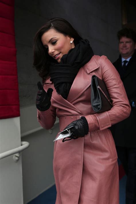 Image Result For Natalie Portman Wearing Gloves Eva Longoria Style Eva Longoria Fashion