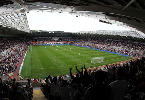 The club moved to the liberty stadium in 2005, after spending 93 years at their former vetch field home. Liberty Stadium - Swansea City Capacity: 20.750 | Swansea ...