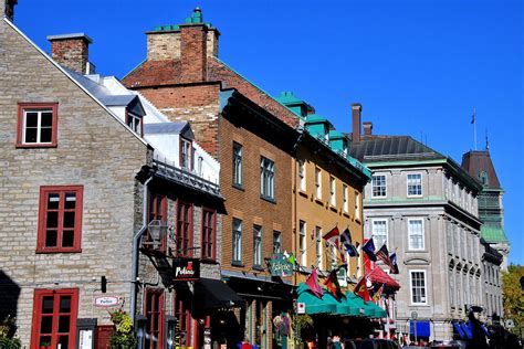 Rue Saint Louis In Old Québec City Canada Encircle Photos