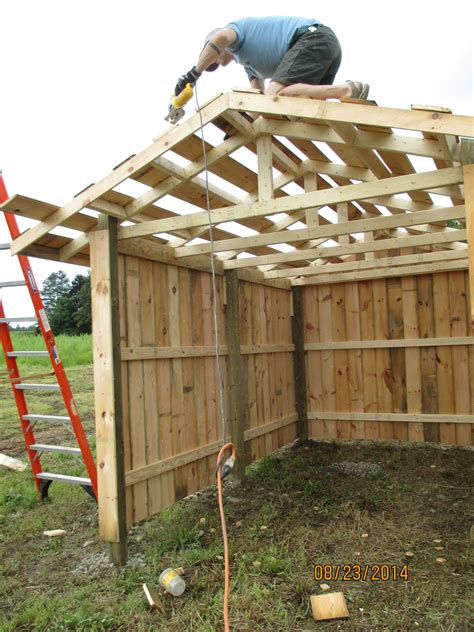 Cleaning Up The Roof Purlins On Our Small 8x16 Three Sided Tractor