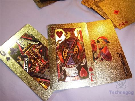 Perfect for weddings, special events or anywhere you want to add a touch of class. Review of Luxury 24k Gold Foil Poker Playing Cards | Technogog