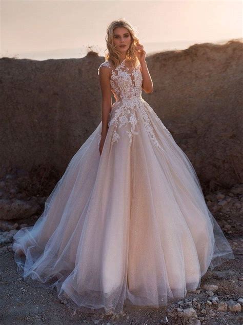 Wedding Dress Trends To Inspire Your