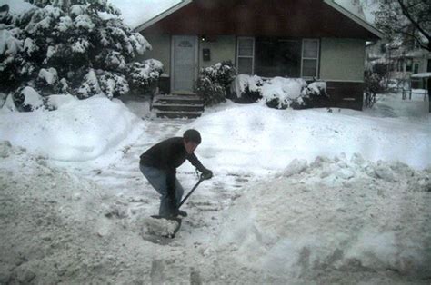 The Ins And Outs Of The All Important Minnesota Must Do Snow Shoveling