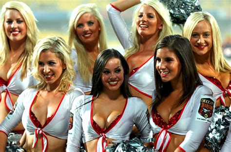 Cheerleader Confess About All The Dirty Secrets In Ipl And We Are Not Surprised
