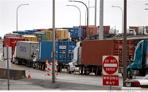 Los Angeles Port Truck Drivers Go On Strike And A Prolonged Walkout