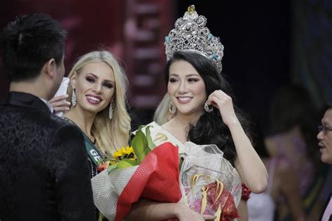 In Photos Phuong Khanh Nguyen Wins 1st Miss Earth Title For Vietnam Vietnam Pageant Beauty
