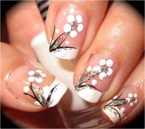 Whether done freehand with a brush or with the help of stamps, a floral effect is surprisingly easy — and always lovely. Top 10 Spring Welcoming Floral Nail Art Tutorials - Top ...