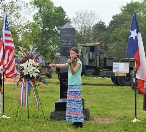 WWI monument unveiling draws large crowd | Navasota Examiner