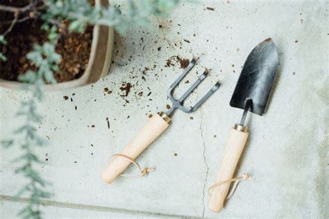 These Japanese Garden Tools Will Make You Want A Green Thumb Spoon