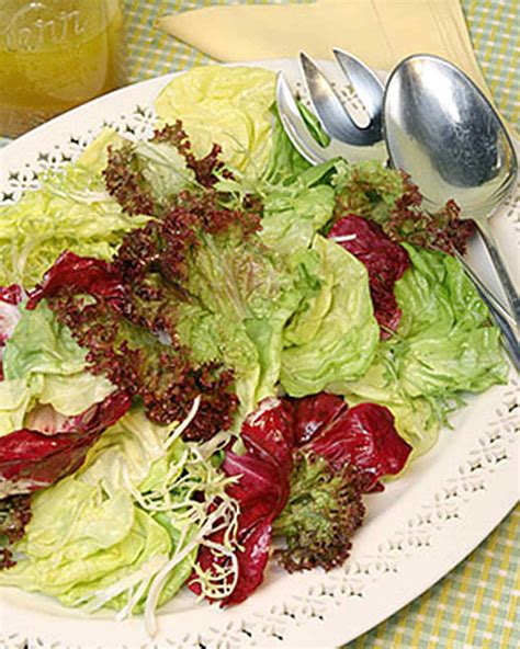 Green Salad With Basic Vinaigrette Recipe And Video Martha Stewart