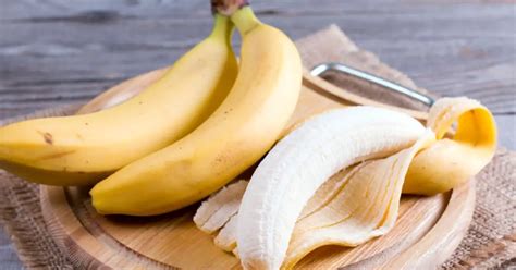 10 Banana Peel Recipes Thatll Make You Go Nanas Butterkicap