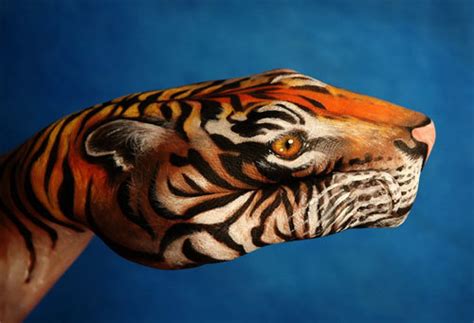 Cool Hand Art Animal Paintings