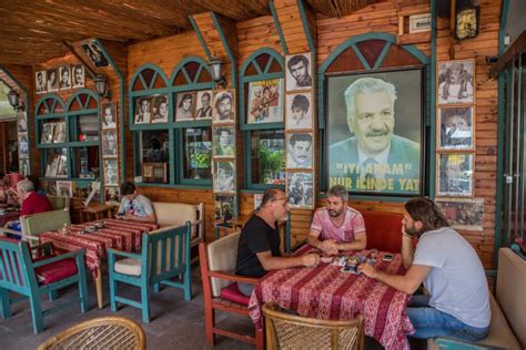 Istanbuls Old Coffeehouses Offer Tranquility To Visitors Daily Sabah