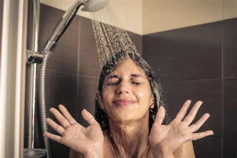 Hot Bath Five Health Benefits Of Hot Baths Dgtl Anandabazar