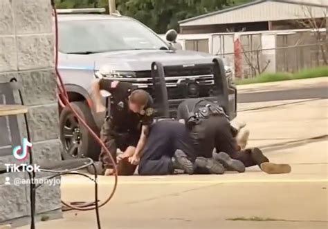 employment records show past problems successes of 3 arkansas officers in viral arrest