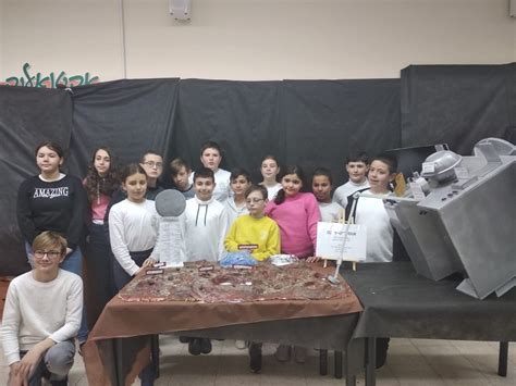 אילן רמון זל בתיעוד נדיר. העולים לגמר תחרות חקר החלל והאסטרונומיה ה-6 | משרד המדע ...