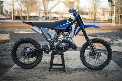 Tag pro mx handlebar pillow grips black honda yamaha ktm dirtbike dirt bike. "The Blue Duck": Custom Yamaha YZ125 by Max Miille - BikeBound