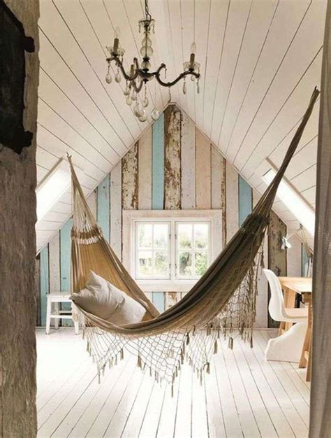 Hammocks, rain tarps, bug nets, tree straps, underquilts, and more designed to be as light and small as possible. Hamac d'intérieur, comment l'intégrer au mieux dans son ...