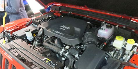 2020 Jeep Wrangler Gets High-MPG Diesel Engine Option ...