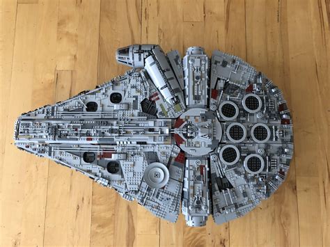 Uthespyishere Modified His Lego Ucs Millennium Falcon And Added A