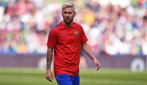 Find the perfect lionel messi stock photos and editorial news pictures from getty images. Lionel Messi jugó su primer partido con el Barcelona luego de la Copa América Centenario [FOTOS ...