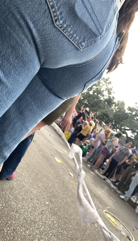 Mardi Gras College Girl Ass Oc Tight Jeans Forum