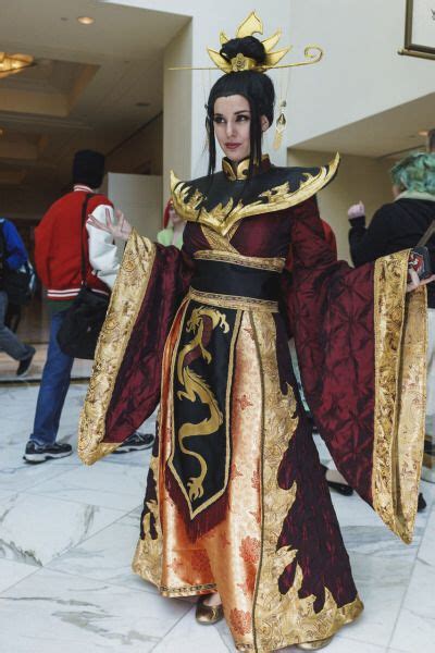 Holy Crap Now That Is A Cosplay Azula From Avatar The Last Airbender Avatar Cosplay Epic
