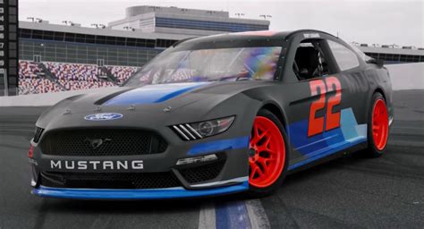 Will a new engine debut at the same time? 2019 Mustang NASCAR Racer Works Out Alongside Drift Car In Charlotte | Carscoops